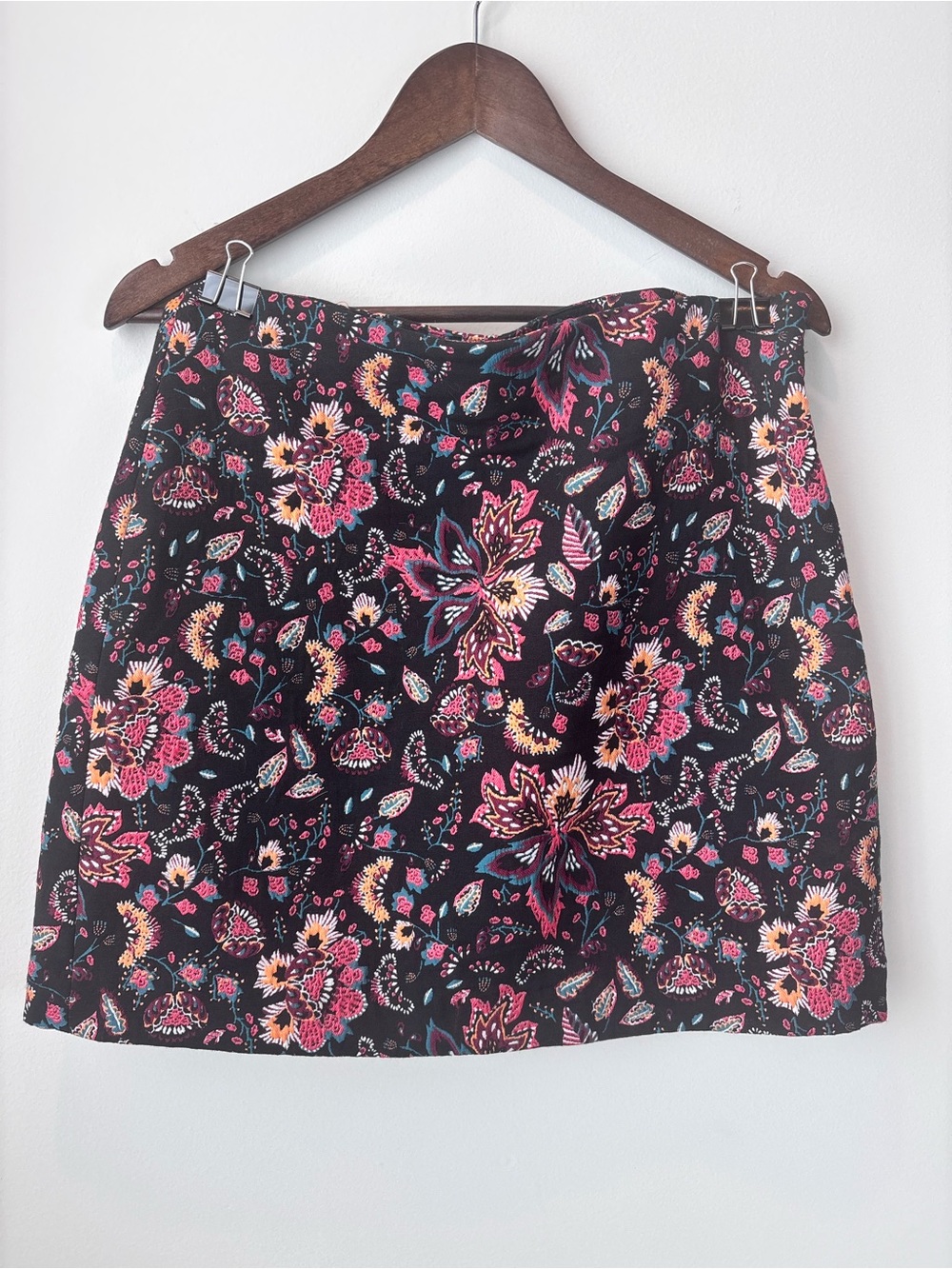 LOFT Floral A-Line Mini Skirt Size 8 Black Multicolor Fully Lined